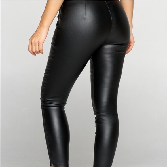 Faux Leather pants - Picture 4 of 10